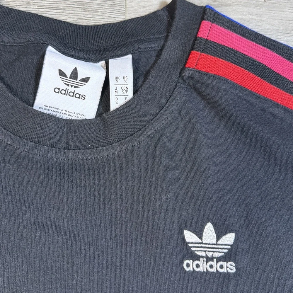 Adidas Originals Trefoil Tee Small Black‎ 3 Stripe Sleeve Logo